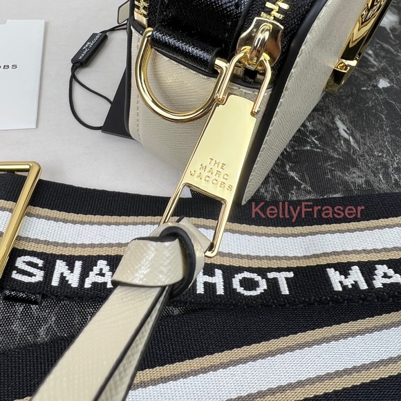 NWOT MARC JACOBS the snapshot shoulder bag - Picture 7 of 11